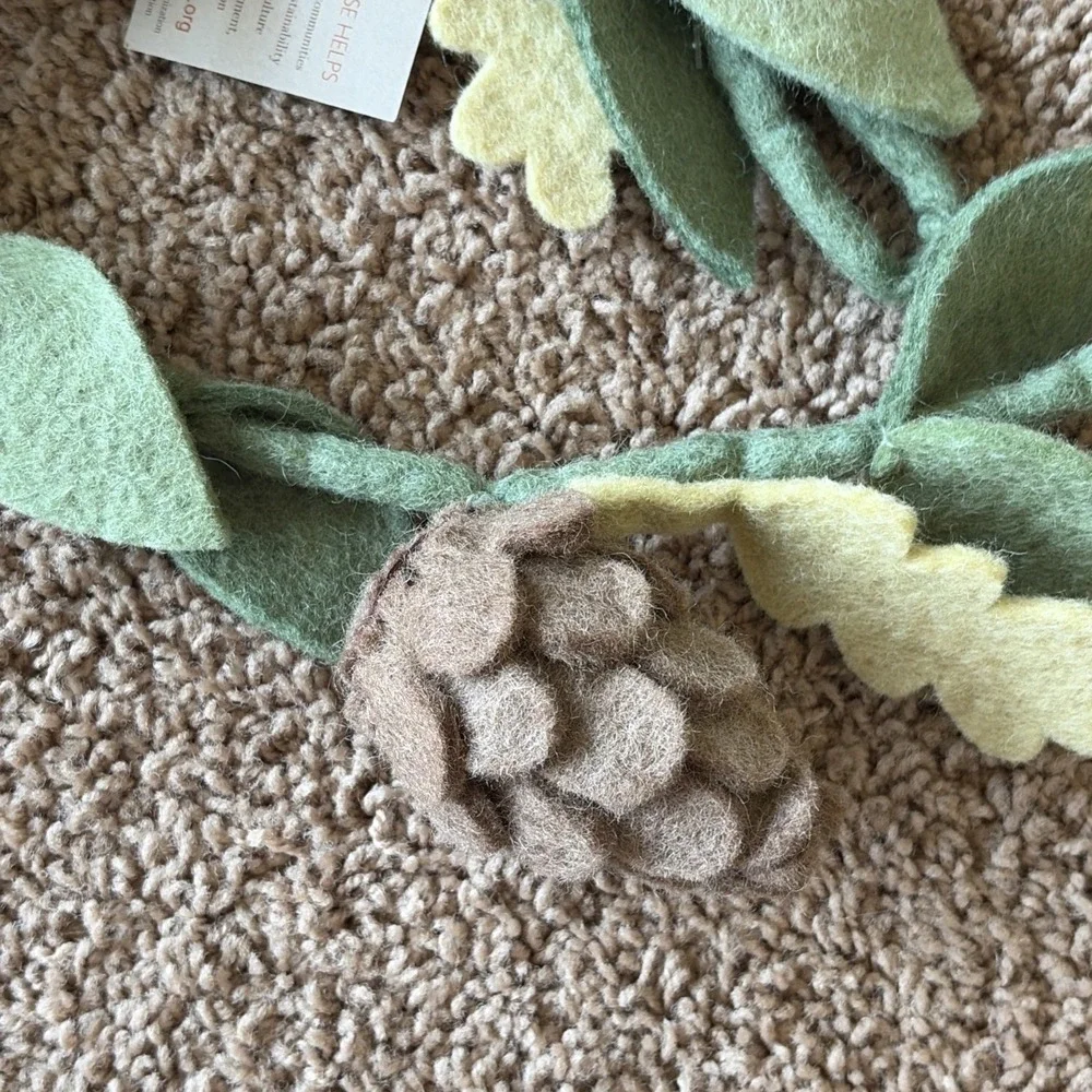 Global Goods Partners Fair Trade Felt Greenery Leaves Pinecone Holiday Garland
